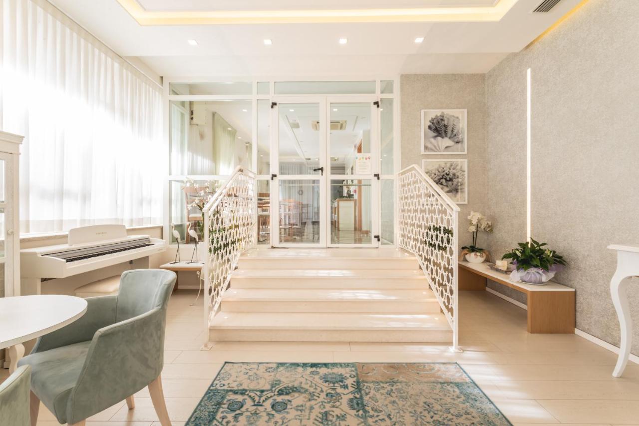 Hotel Principe Cattolica Exterior photo